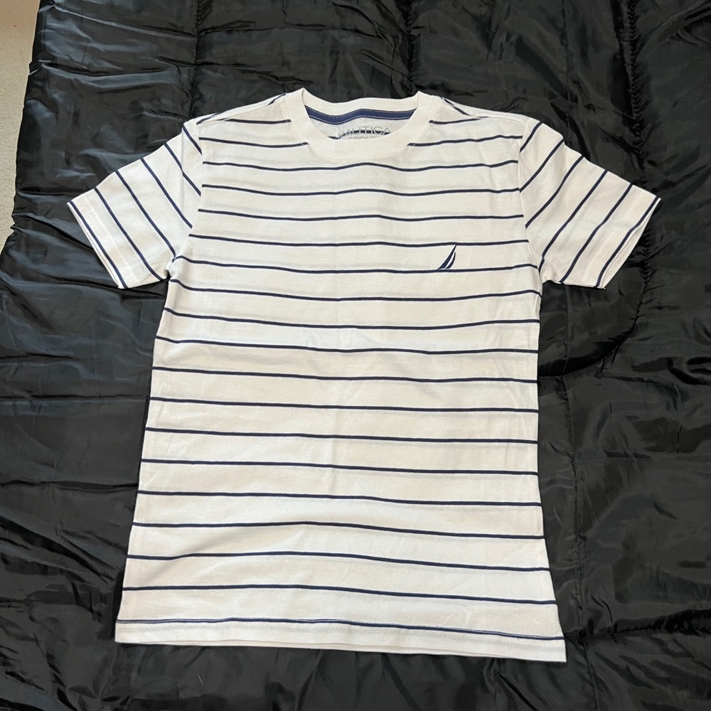 NWOT Nautica Kids White and Blue Striped Shirt size small 8